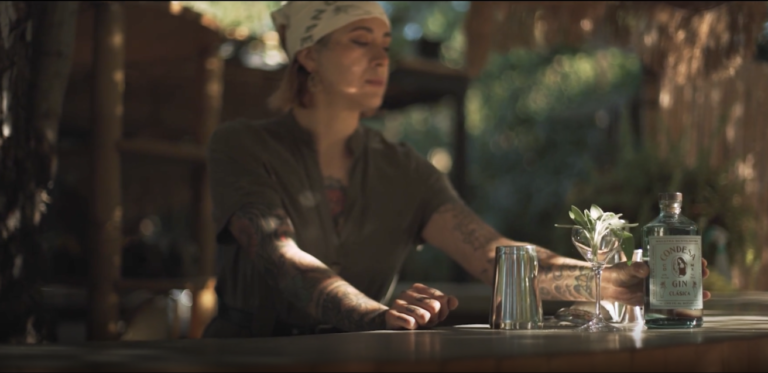 Condesa Gin Ambassador Anny Barrera | El Gallo Altanero